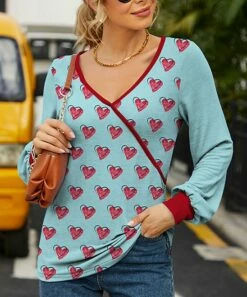 Best Pirce ❤️ IZURIA Blue & Red Heart Bishop-Sleeve Surplice Top - 👩 Women ⭐