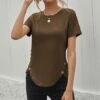 Outlet 💯 IZURIA Coffe Button-Accent Curved-Hem Tee - 👩 Women ❤️