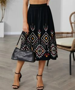 Best Sale ✔️ IZURIA Black & White Geo Elastic-Waist Midi 👗 Skirt - 👩 Women & Plus 👏