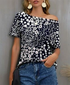 Best reviews of π IZURIA Navy & White Floral Boatneck Tee - π© Women β