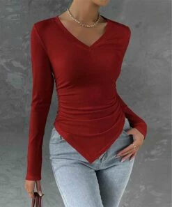 Cheap 🎉 IZURIA Red Ruched Triangle-Hem V-Neck Top - 👩 Women 😀