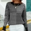 Budget 🎁 IZURIA Black & White Houndstooth Mock Neck Sweater - 👩 Women 😍