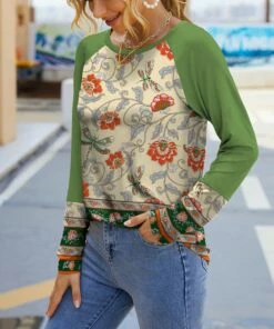 Wholesale ❤️ IZURIA Green & Apricot Floral Long-Sleeve Raglan Top - 👩 Women 🔥