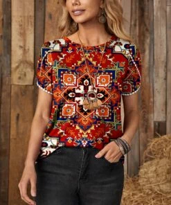 Brand new 💯 IZURIA Red & Blue Abstract Circle-Trim Cap-Sleeve Top - Plus 👏