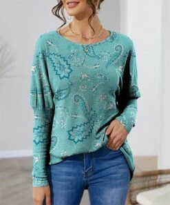 Brand new 🔔 IZURIA Aqua & White Paisley Waffle-Knit Balloon-Sleeve Tunic - Plus ⭐