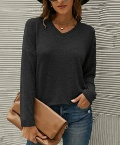 New ⭐ IZURIA Black V-Neck Sweatshirt - 👩 Women 😍
