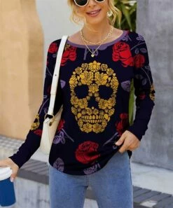 Promo 🌟 IZURIA Black & Red Rose Floral Skull Raglan Top - 👩 Women 💯