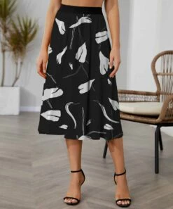 Best reviews of 🔔 IZURIA Black & White Abstract Elastic-Waist Midi 👗 Skirt - Plus ✨